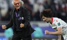 九游娱乐官网登录网址-阿联酋队不敌越南，晋级希望所剩无几的简单介绍