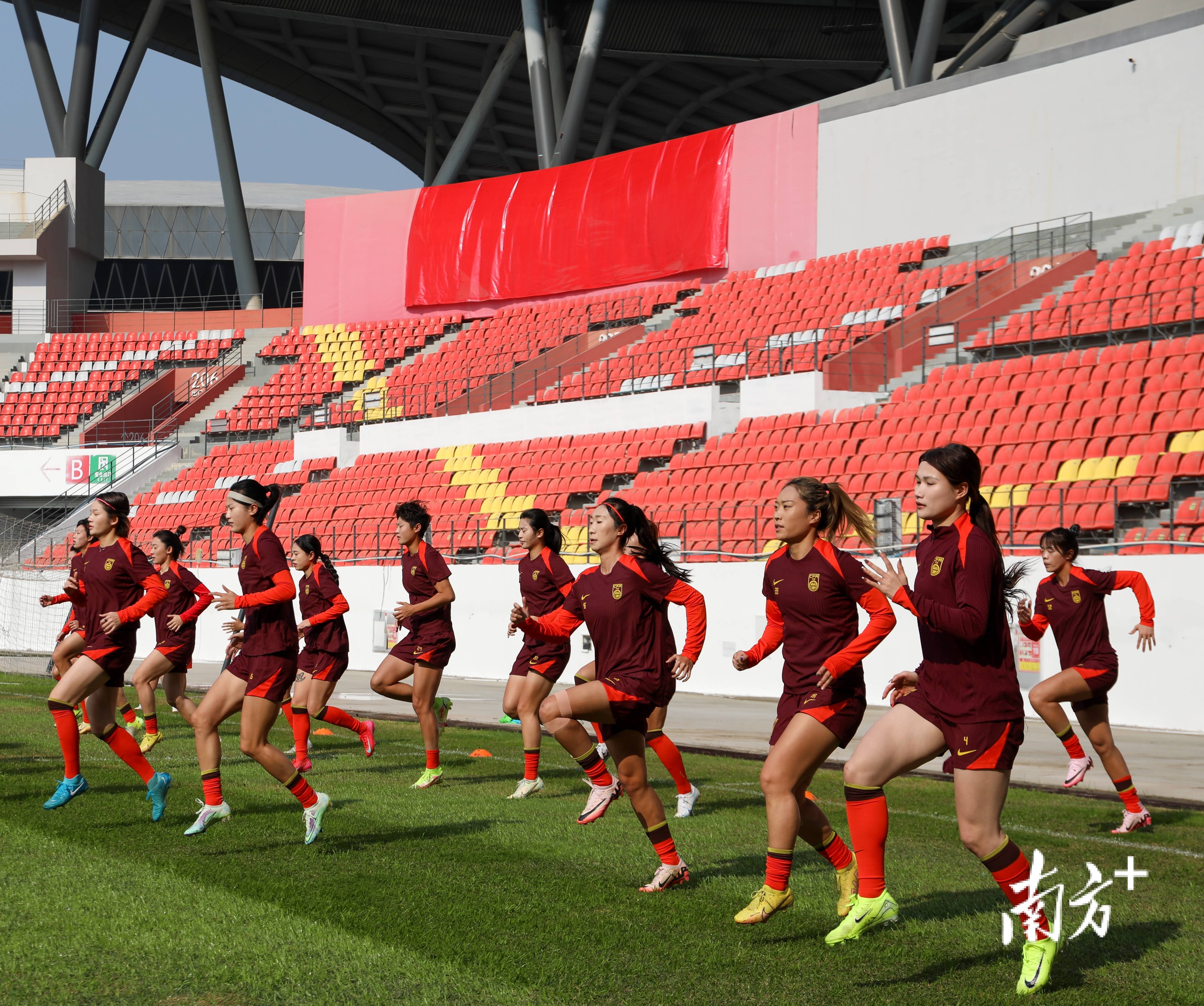 亚洲锦标赛：中国女足史无前例地夺冠的简单介绍