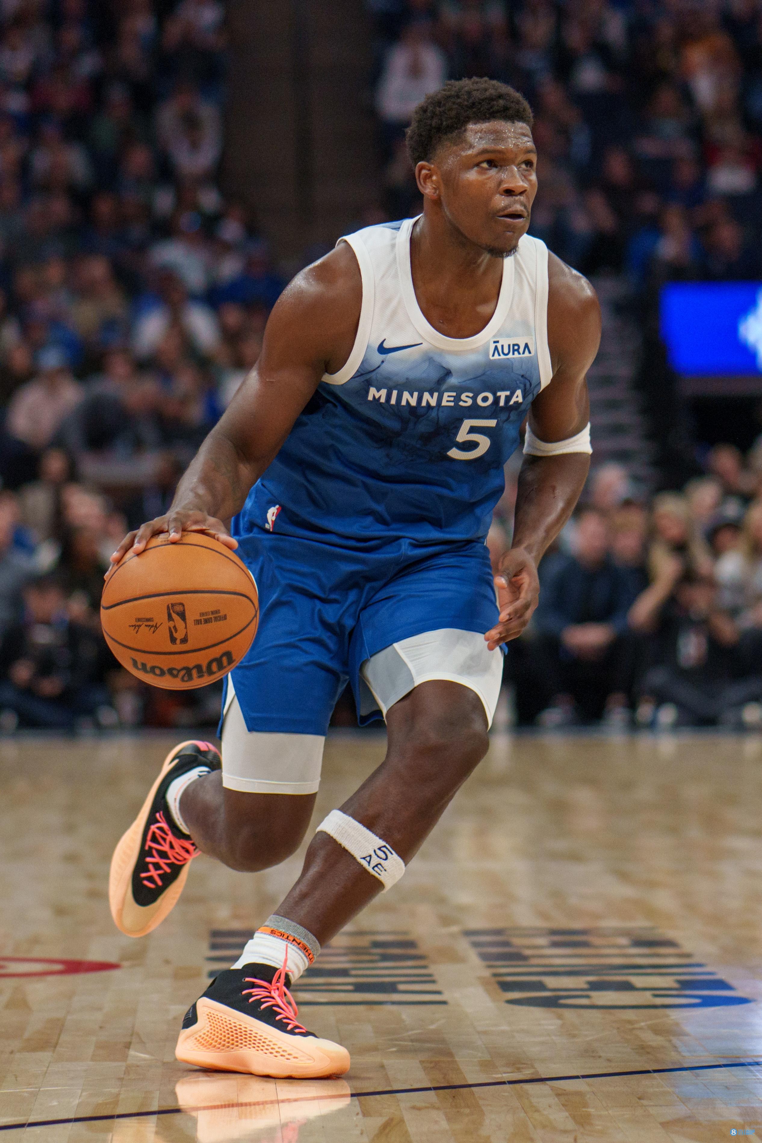 NBA新秀：安东尼-爱德华兹首度获得周最佳的简单介绍