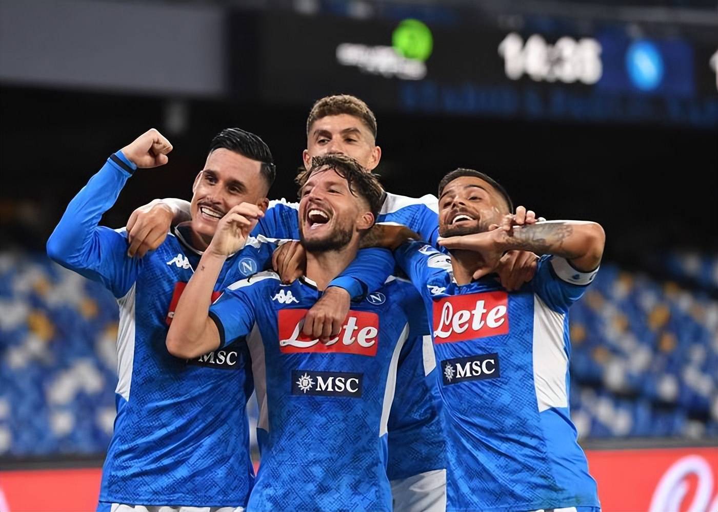 那不勒斯客场击败佛罗伦萨，因西涅建功的简单介绍