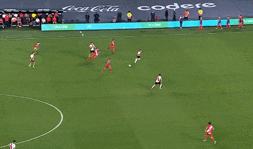 巴黎铁塔横空出世，再次证明实力