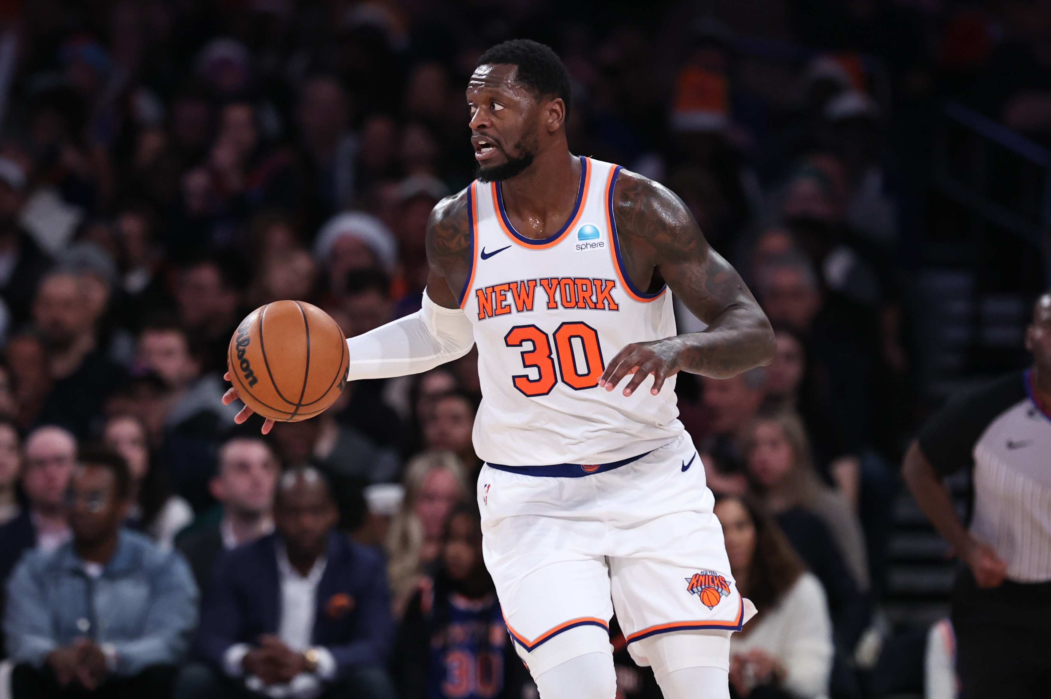 尼克斯队球员因伤病错失比赛机会的简单介绍