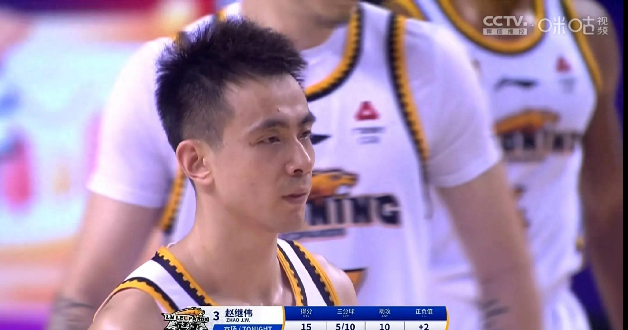 辽宁男篮客场击败江苏队，继续领跑的简单介绍