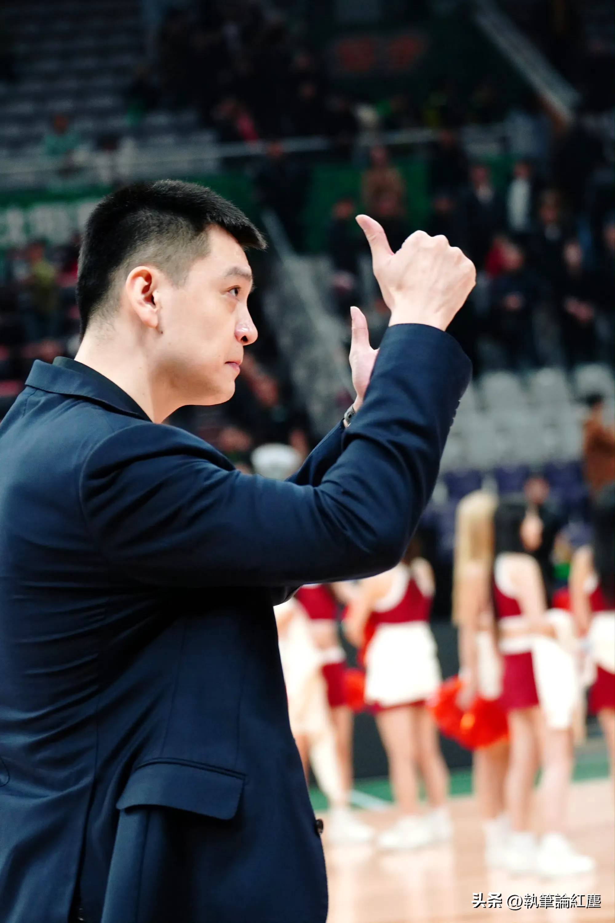 球队主教练调整阵容迎接新一轮挑战的简单介绍