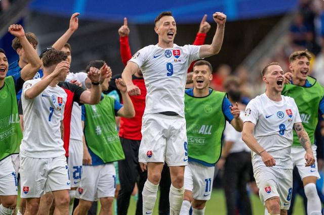 斯洛伐克队稳定发挥，赢得欧洲杯晋级资格的简单介绍