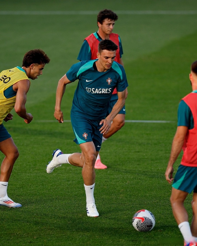 葡萄牙国家队备战，争夺冠军有望