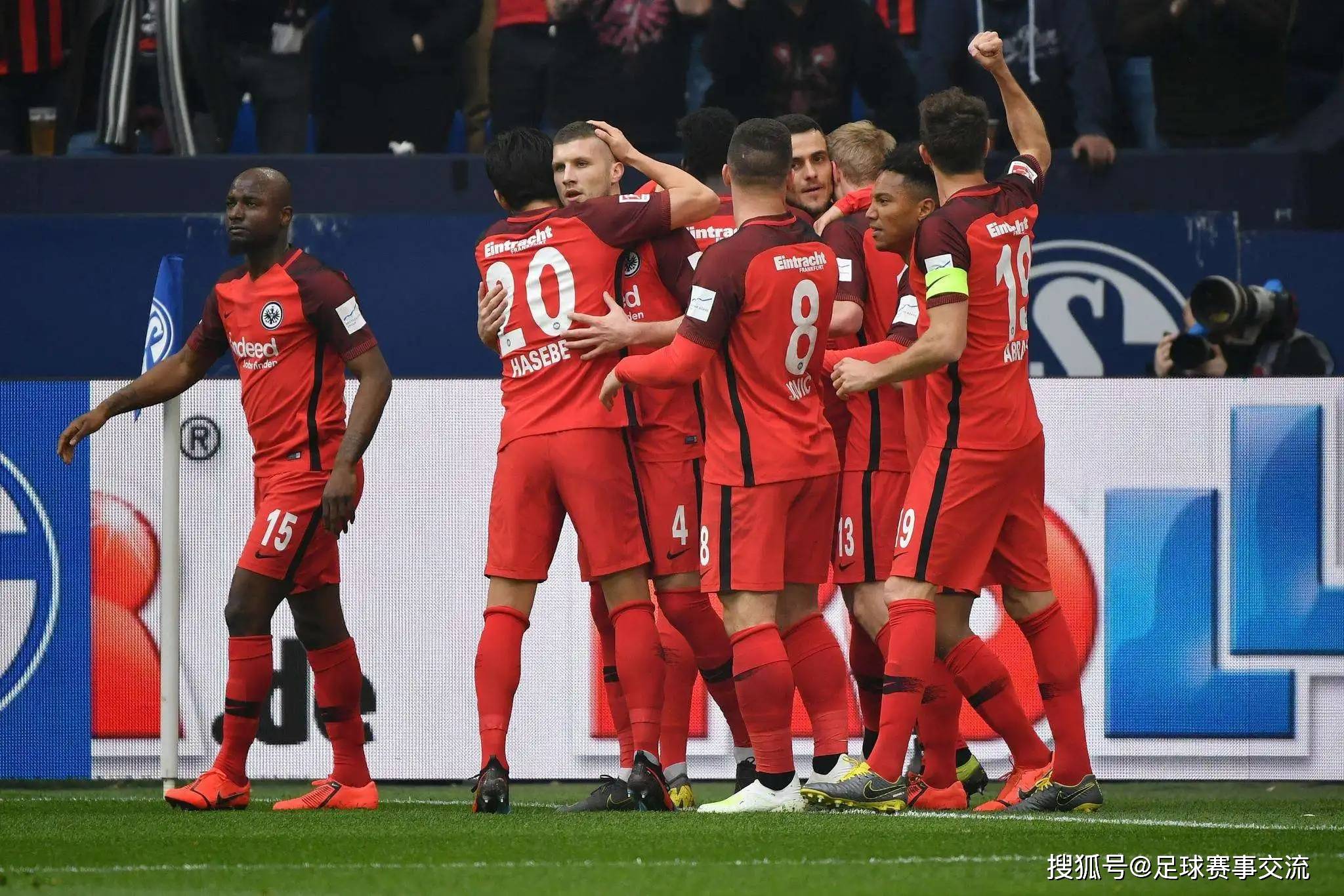 霍芬海姆球队紧随榜首，谨慎备战的简单介绍