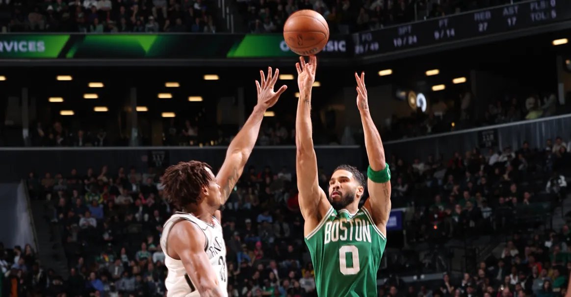 篮网客场击败凯尔特人，获得系列赛首胜