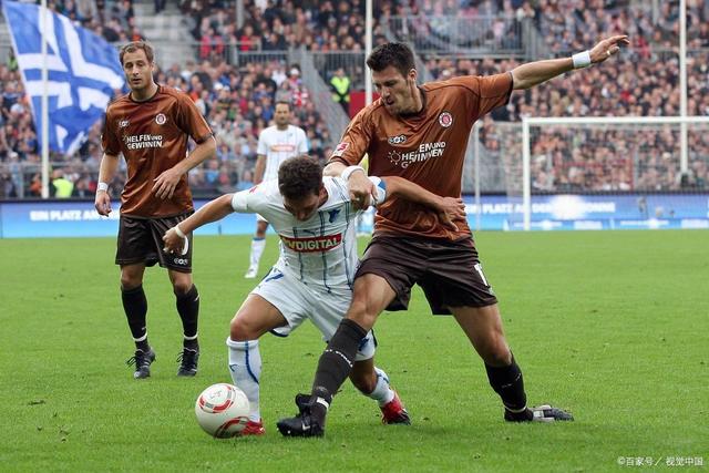 包含那不勒斯客场惨败，联赛排名下滑明显的词条